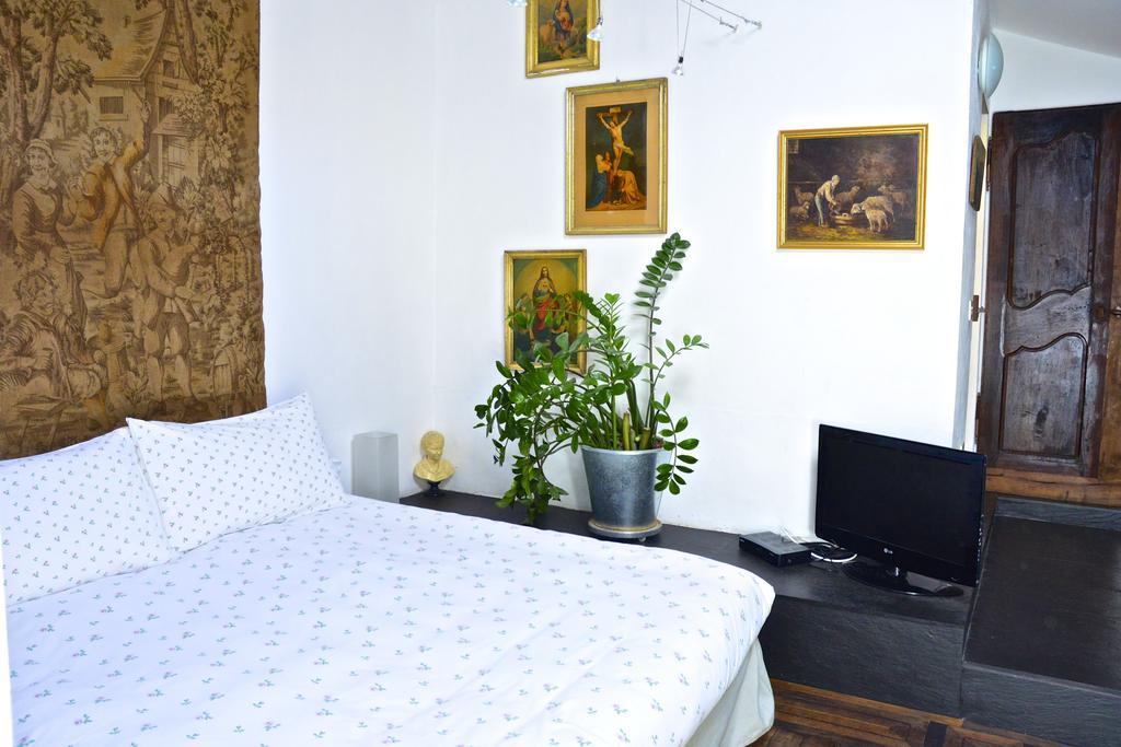 La Terrazza Dei Pelargoni B&B Ventimiglia Exteriör bild