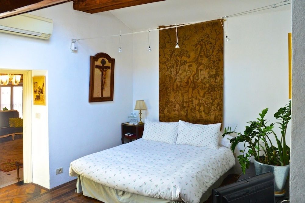 La Terrazza Dei Pelargoni B&B Ventimiglia Exteriör bild